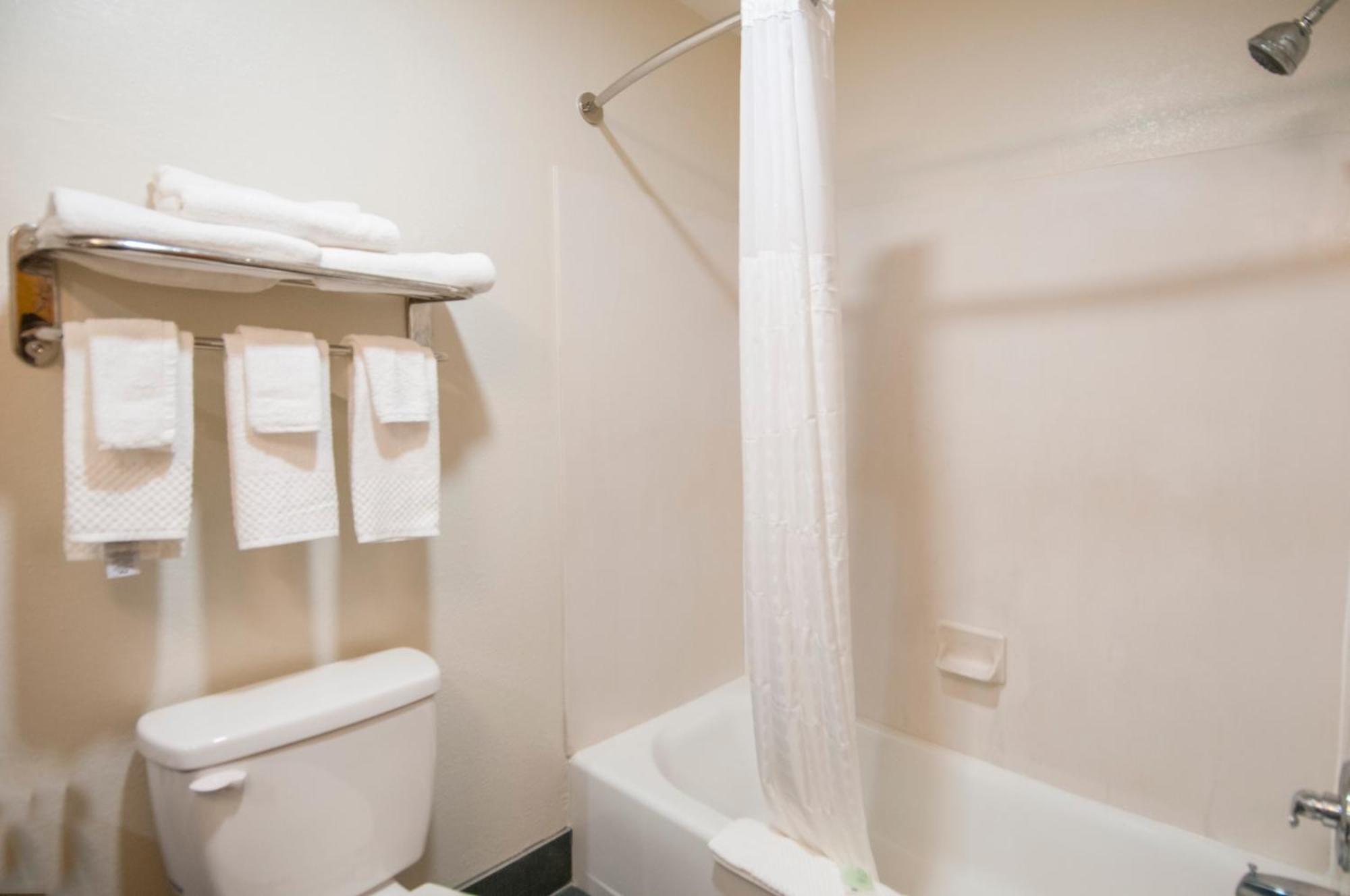 Sleep Inn & Suites Tuscaloosa Buitenkant foto